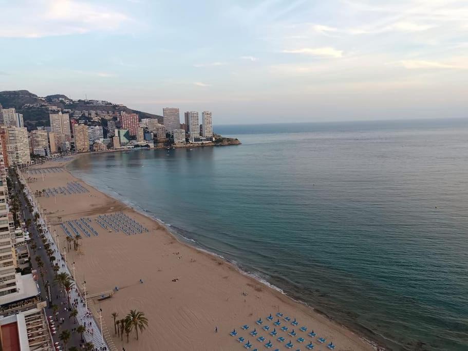 Ferienwohnung Estupendo Apartamento En Planta 22. 1ª Linea. Benidorm Exterior foto